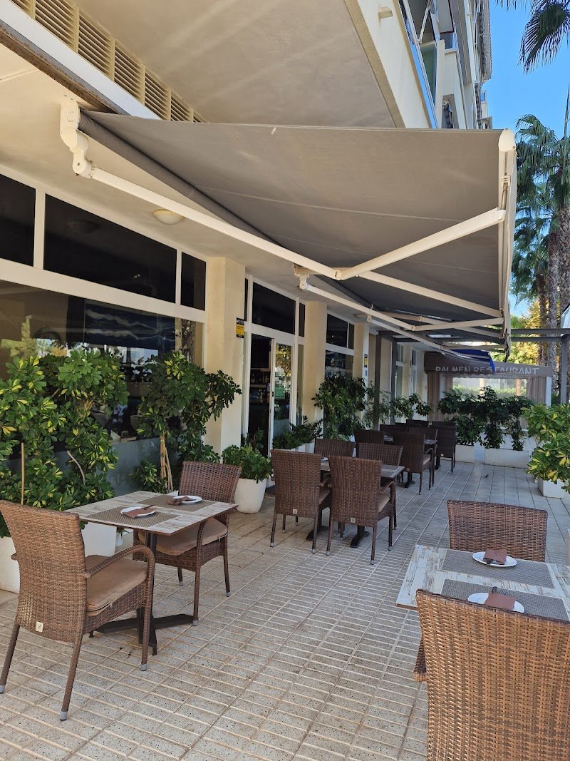 Bay Leaf Restaurant & Curry House - restaurante en Alfaz del Pi, Alicante, España