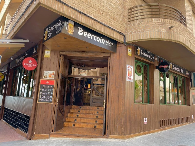 Beercoin Bar - restaurante en Torrevieja, Alicante, España
