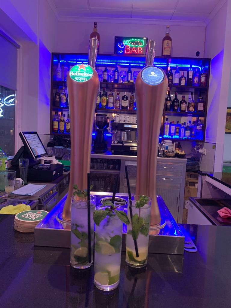 Bistro Corner - restaurante en Orihuela Costa, Alicante, España