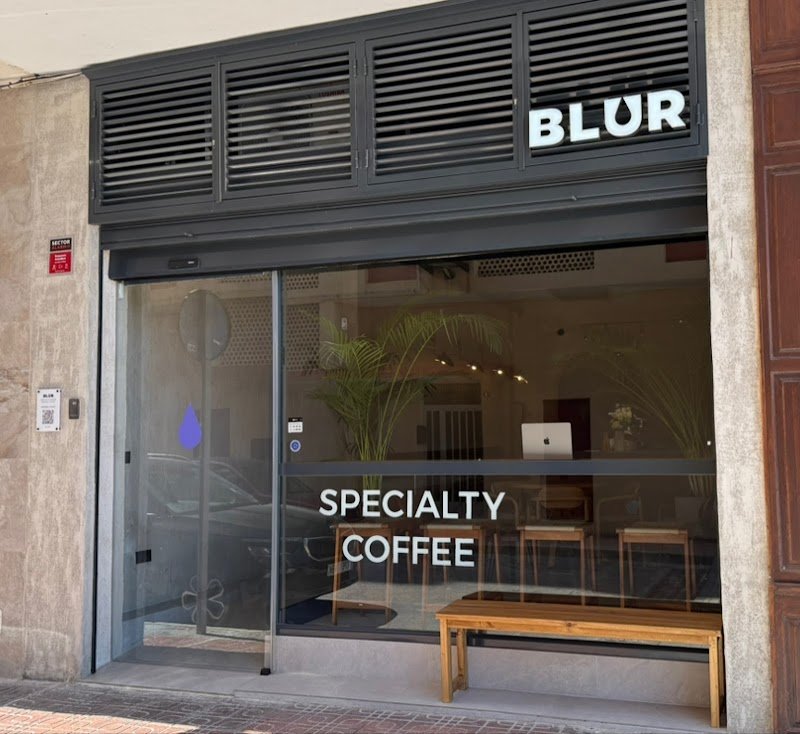 BLUR — Specialty Coffee & Brunch - restaurante en Torrevieja, Alicante, España