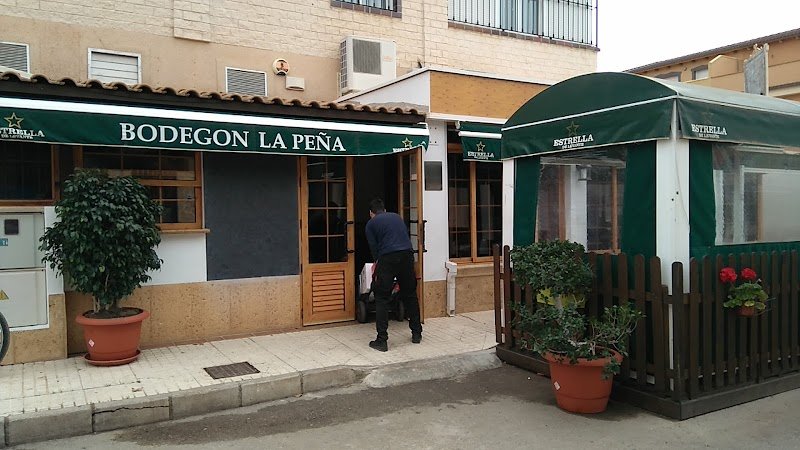 Bodegón la Peña - restaurante en Pilar de la Horadada, Alicante, España