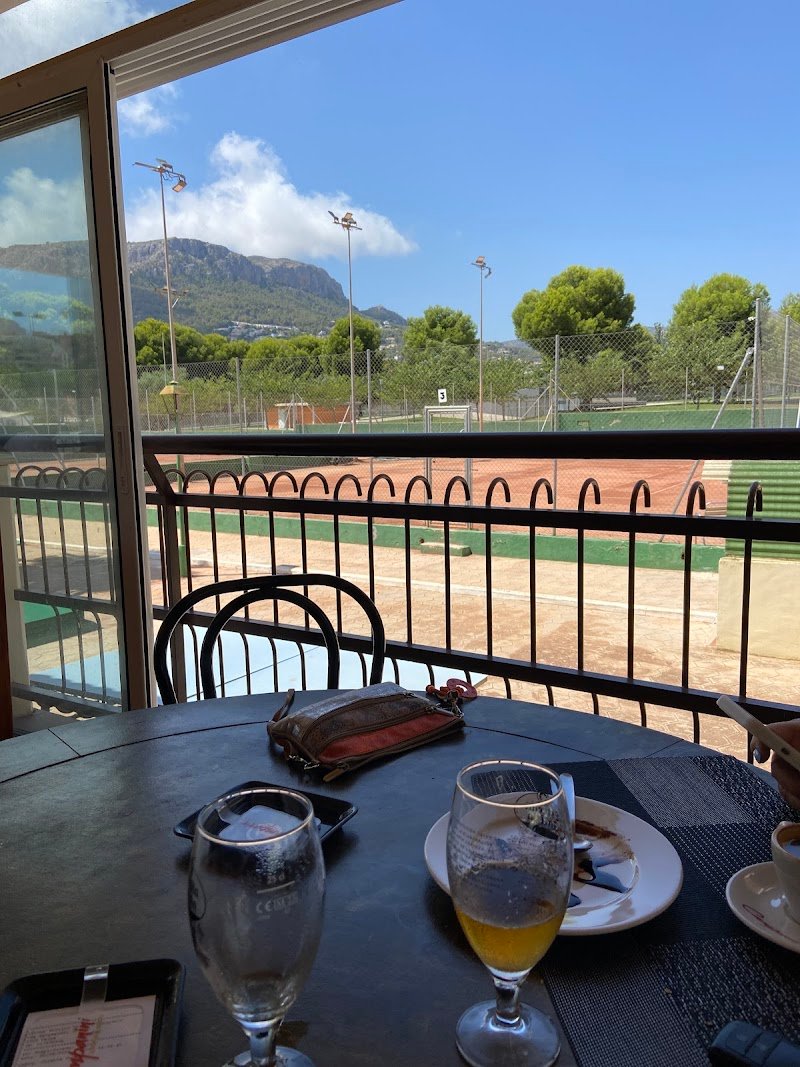 Cafe Bar Club de Tenis Calpe - restaurante en Calpe, Alicante, España