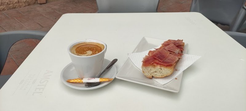 CAFÉ BAR EL TAXISTA. - restaurante en Calpe, Alicante, España