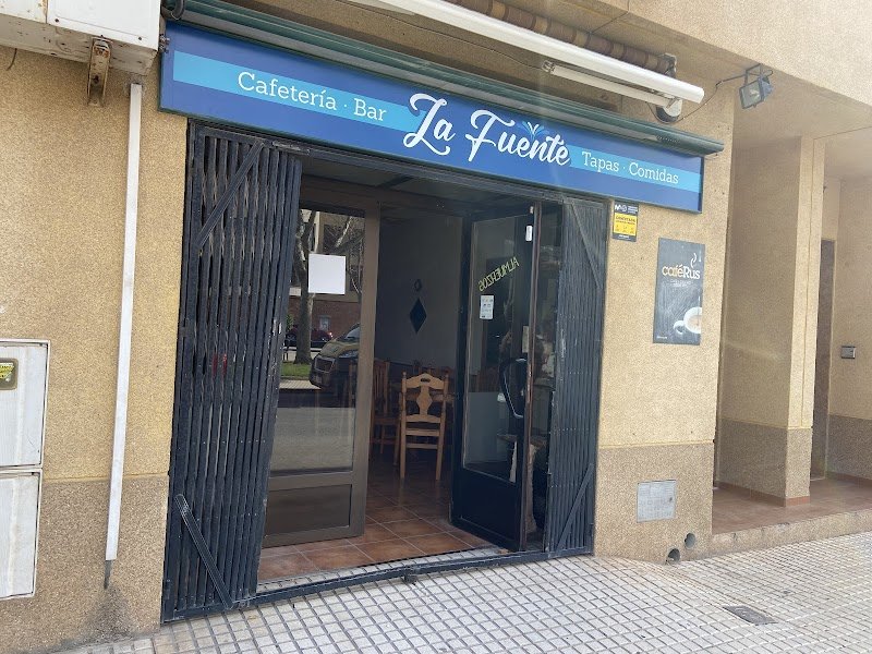CAFÉ BAR LA FUENTE - restaurante en Pilar de la Horadada, Alicante, España