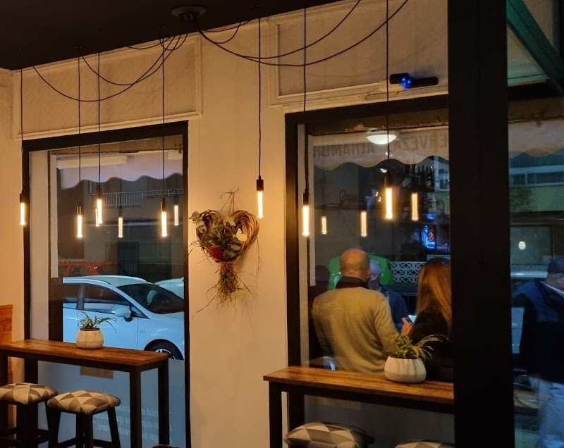Café Restaurante Moreathos Cuisine - restaurante en El Campello, Alicante, España
