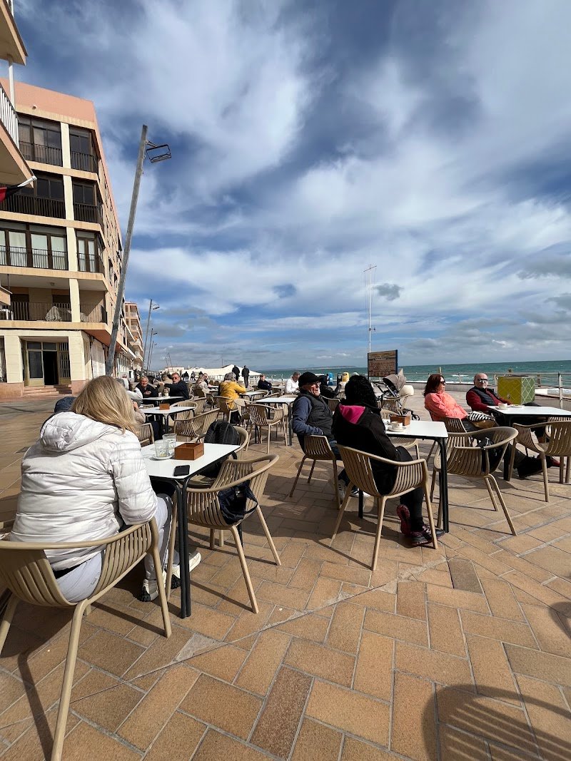Café Velacho - restaurante en Guardamar del Segura, Alicante, España