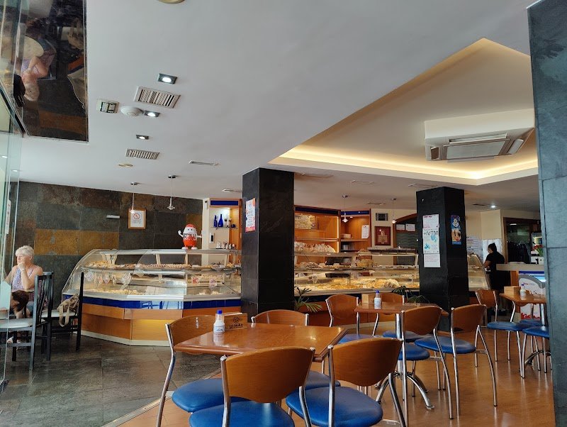 Cafetería Amalis - restaurante en Santa Pola, Alicante, España