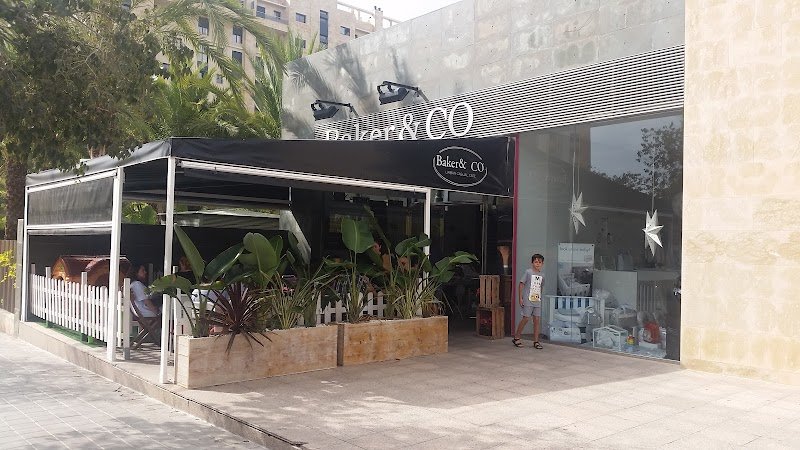 Cafetería Baker & Co - restaurante en Alicante, Alicante, España
