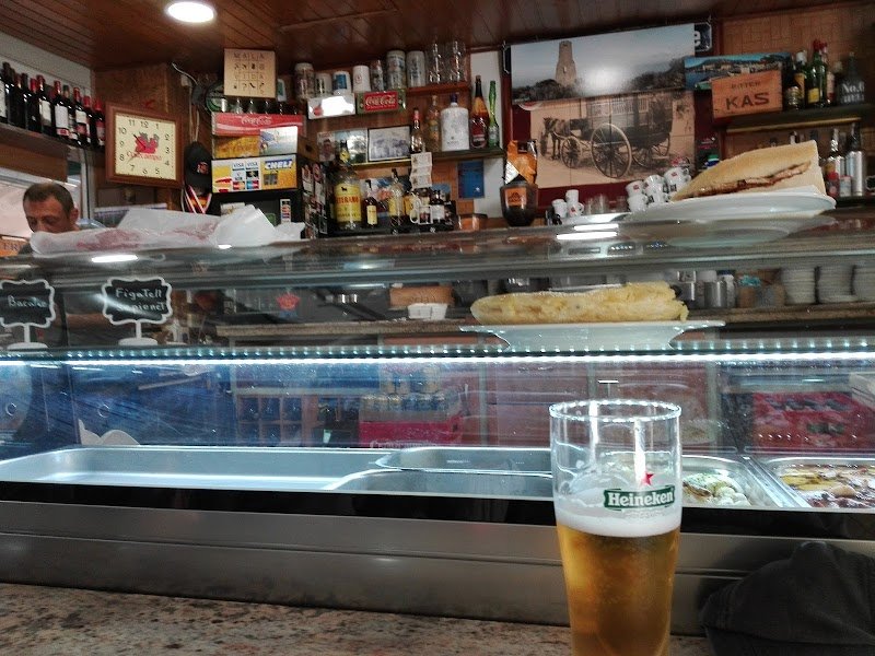 Cafetería Bar Magallanes - restaurante en Dénia, Alicante, España