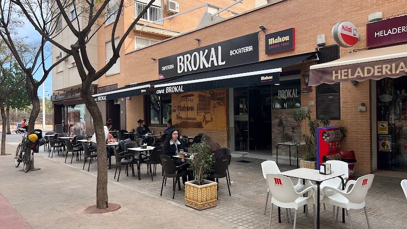 Cafetería Brokal - restaurante en Elche, Alicante, España