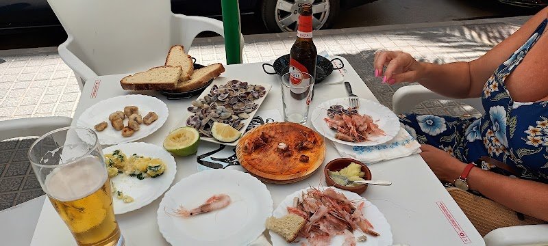 Cafetería Caricia - restaurante en Dénia, Alicante, España