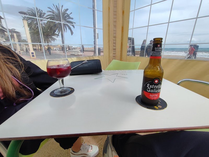 Cafeteria El Blanquet - restaurante en El Campello, Alicante, España