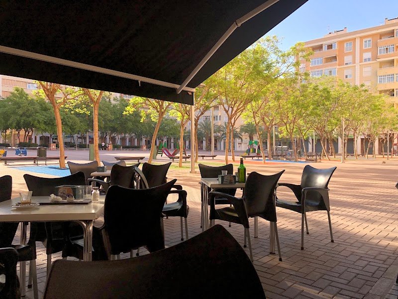 Cafetería Farándula - restaurante en Elche, Alicante, España