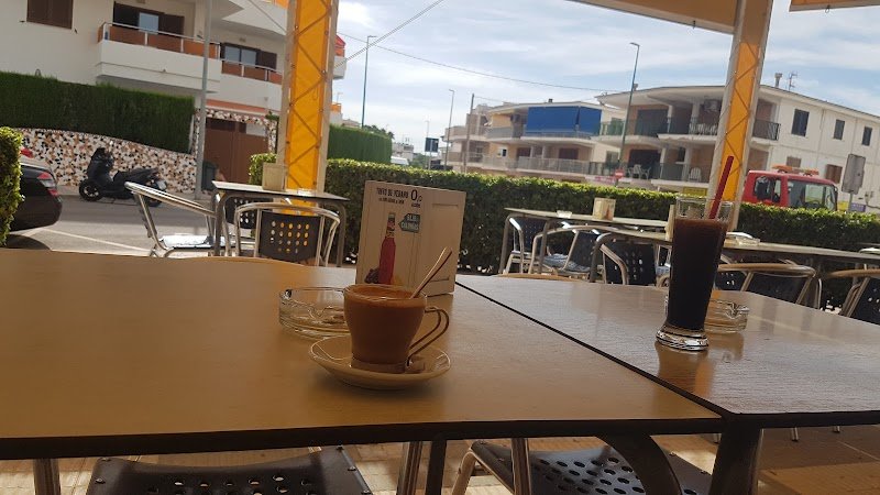 Cafetería Heladería Tono - restaurante en Oliva, Valencia, España