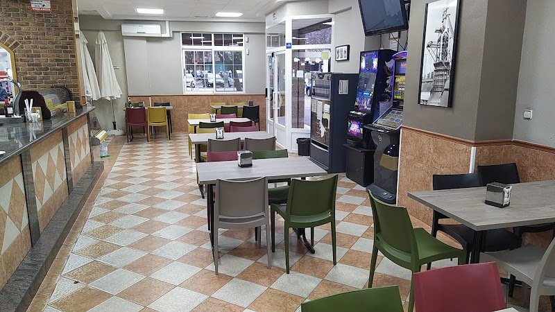 Cafeteria Hermosilla - restaurante en Sagunto, Valencia, España