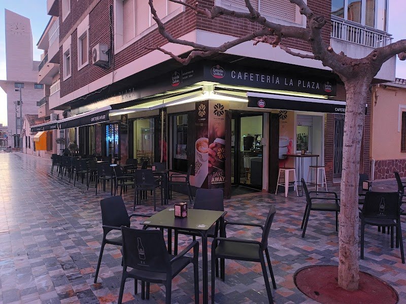 Cafetería La Plaza - restaurante en Pilar de la Horadada, Alicante, España