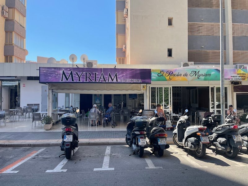 CAFETERÍA MYRIAM - restaurante en Benidorm, Alicante, España