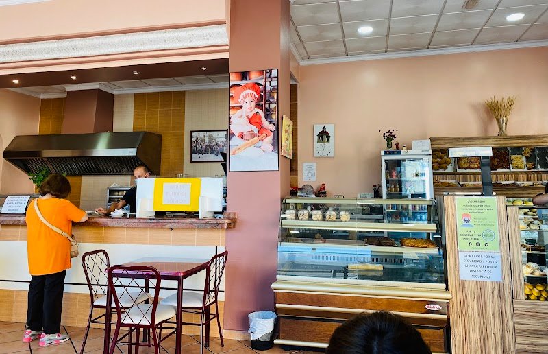 Cafetería Panadería Mayte - restaurante en Elche, Alicante, España