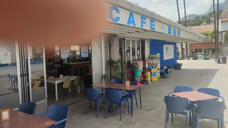 Cafetería Plaça dels Musics - restaurante en La Nucía, Alicante, España