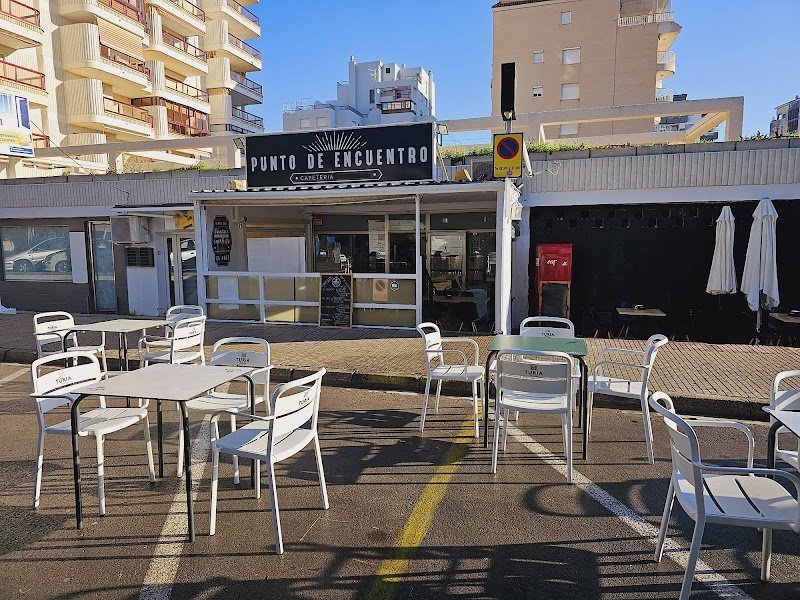 Cafeteria punto de encuentro - restaurante en Gandía, Valencia, España