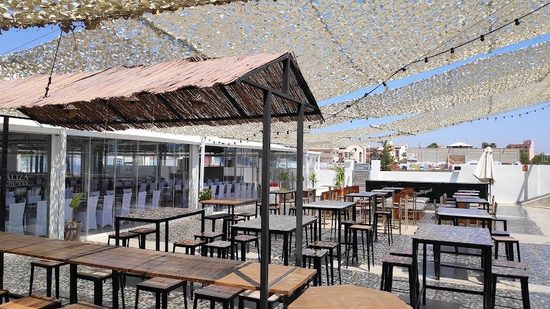 Caliza Pool Bar - restaurante en Sagunto, Valencia, España