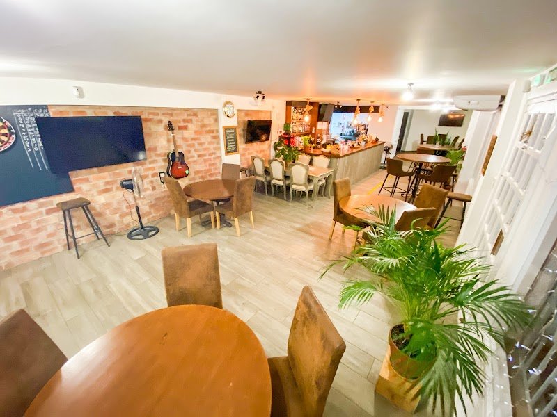 Canela Café Bar - restaurante en Jávea, Alicante, España