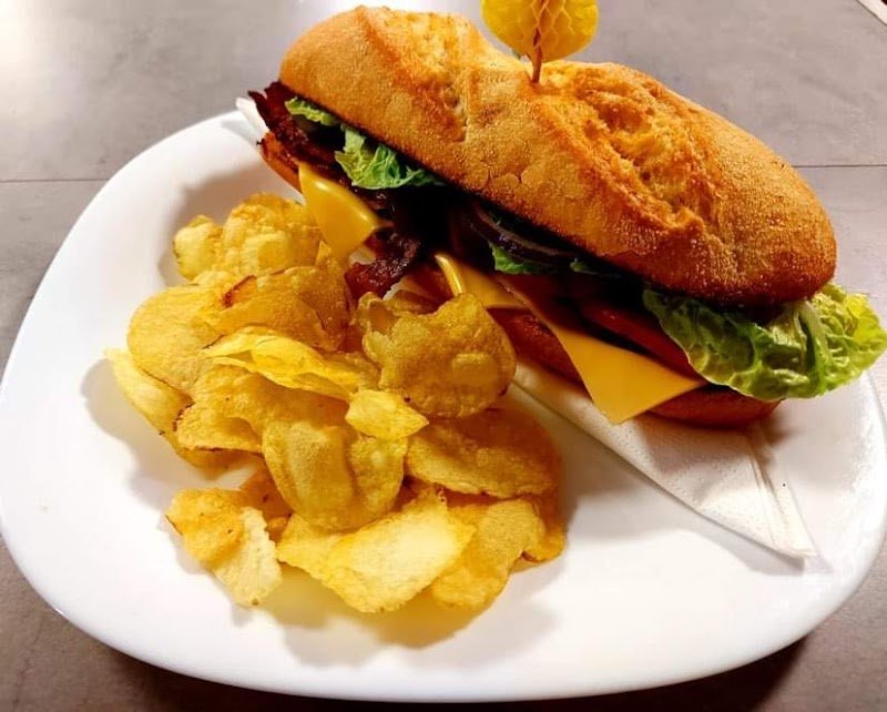 Caspers Cafe Bar - restaurante en Alfaz del Pi, Alicante, España