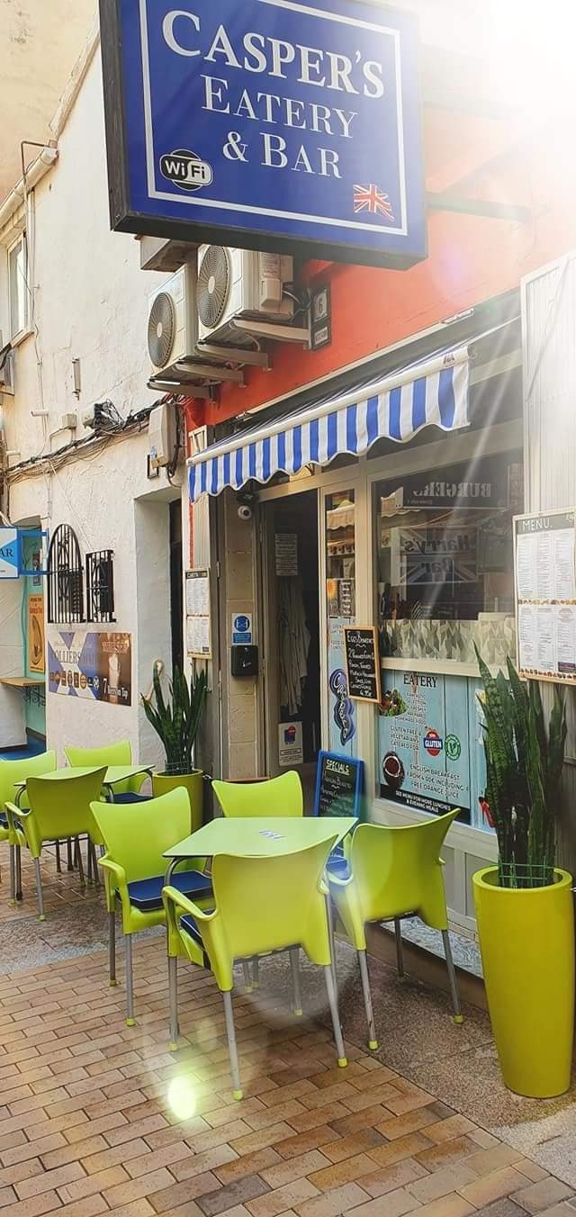Caspers Eatery & Bar - restaurante en Benidorm, Alicante, España