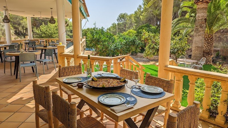 CAVINS AMB BRASES - restaurante en La Nucía, Alicante, España