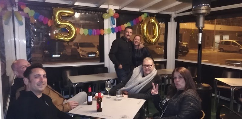 Cerveceria OK, Bar de Dardos y Billar+Futbolin - restaurante en Cullera, Valencia, España