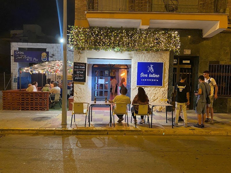 Cervecería Son Latino - restaurante en Cullera, Valencia, España