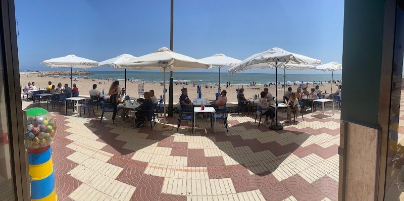 Cervecería Tapería Bon Profit Beach - restaurante en Sueca, Valencia, España