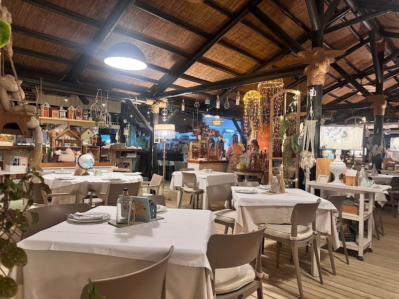 Chiringuito Aurora Beach - restaurante en Marbella, Málaga, España