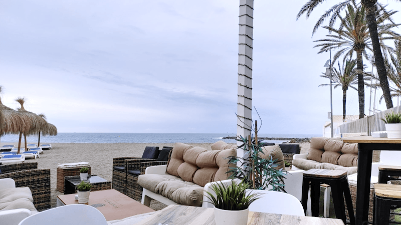 Chiringuito Kokonga Beach - restaurante en Marbella, Málaga, España