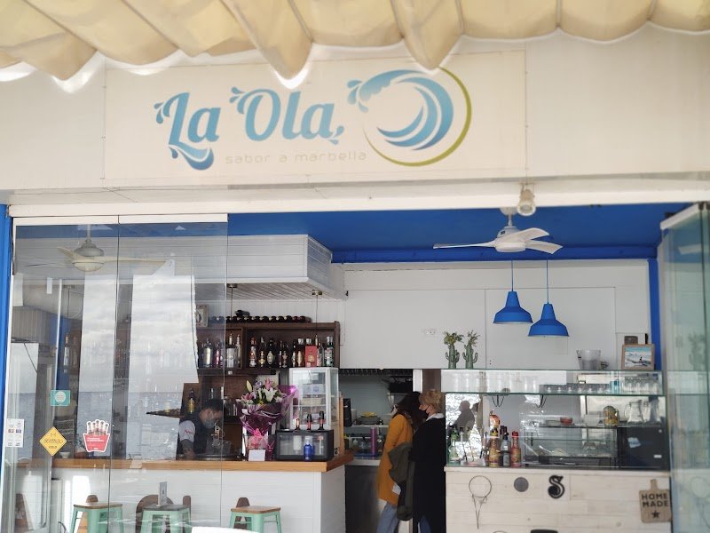 Chiringuito La Ola Marbella - restaurante en Marbella, Málaga, España