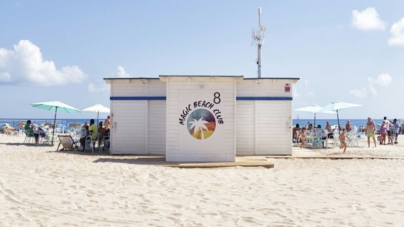 Chiringuito 'Magic Beach Club' - restaurante en Xeraco, Valencia, España