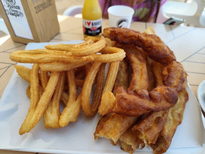 Churrería cafetería La Pilarica - restaurante en Santa Pola, Alicante, España