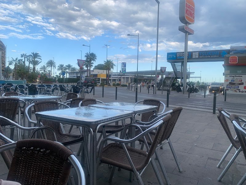 Cien montaditos - restaurante en Santa Pola, Alicante, España