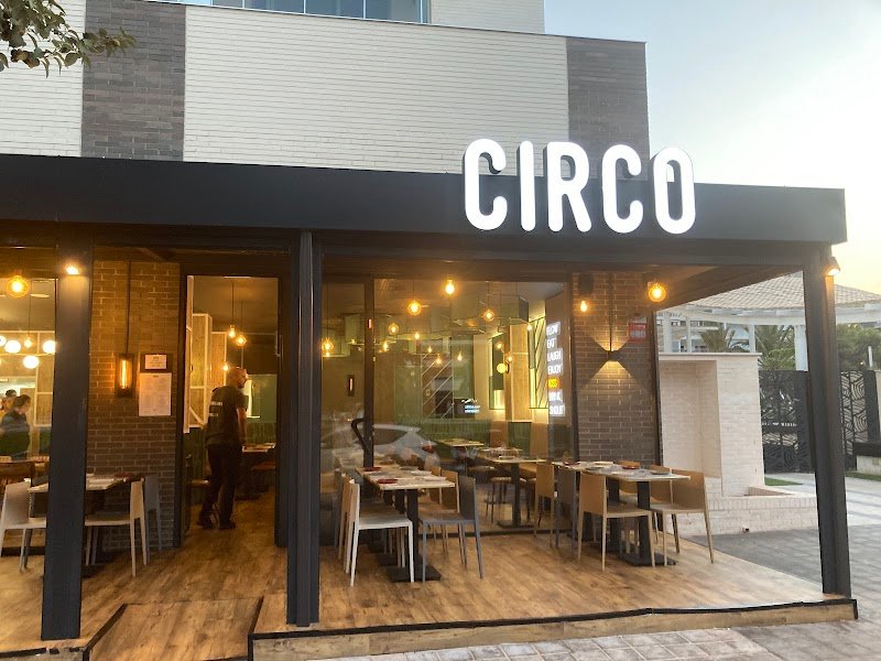 CIRCO Pau 5 - restaurante en Alicante, Alicante, España