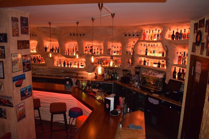 CLUB 7 MUSIC BAR. - restaurante en Calpe, Alicante, España