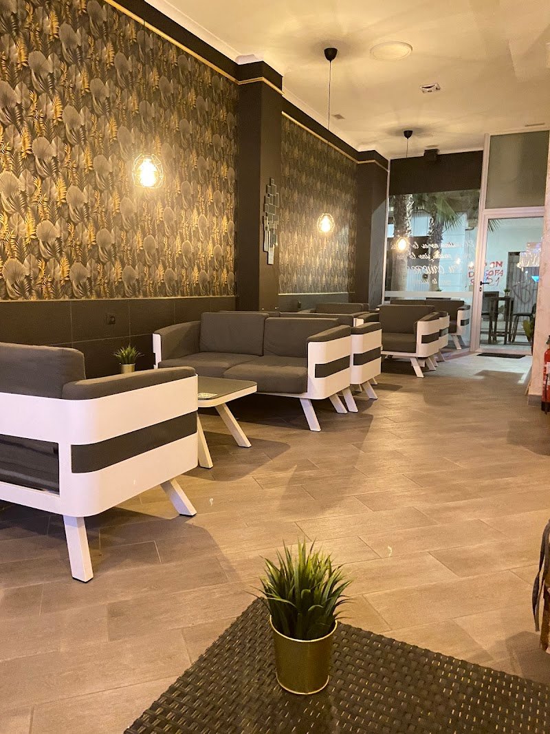 Destino Café Lounge - restaurante en Torrevieja, Alicante, España