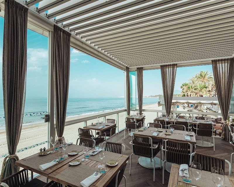 Diblú Beach Restaurant - restaurante en Marbella, Málaga, España