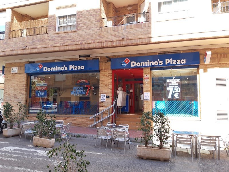 Domino's Pizza - restaurante en Torrevieja, Alicante, España