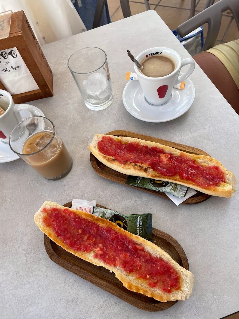El Amigo Bar - restaurante en El Campello, Alicante, España