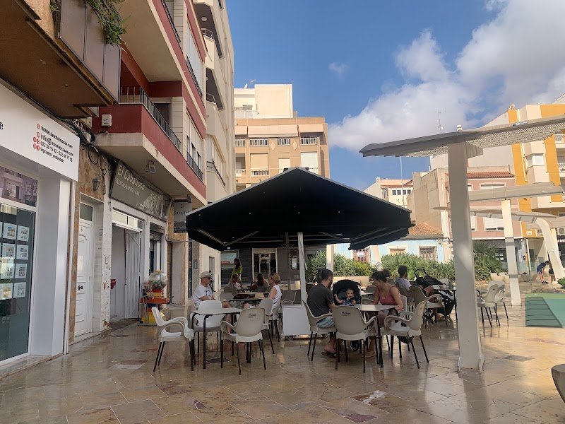 El Caballete - restaurante en Torrevieja, Alicante, España
