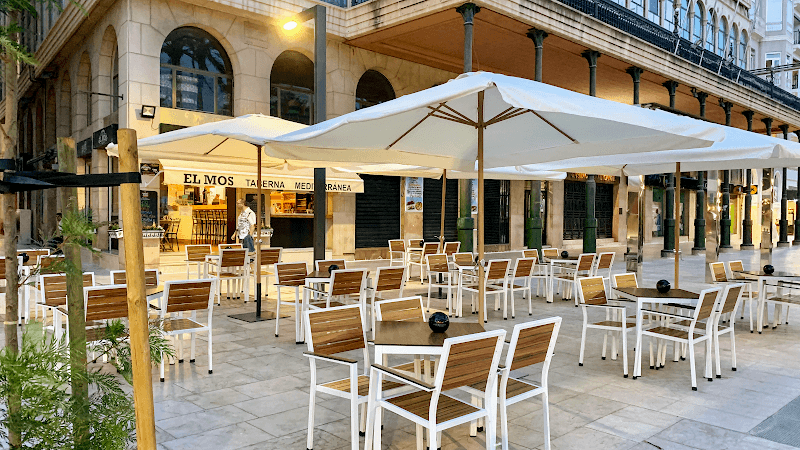 El Mos Dynamic Pizza Bar - restaurante en Alicante, Alicante, España