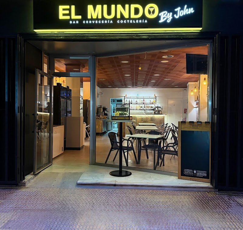 El Mundo Bar - restaurante en Cullera, Valencia, España