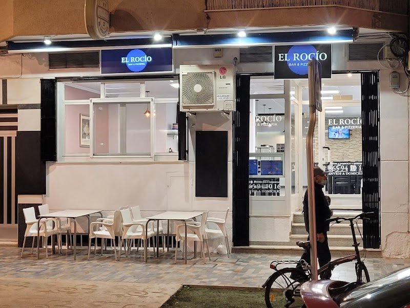 El Rocío Pizzería Argentina & Cafetería - restaurante en Pilar de la Horadada, Alicante, España