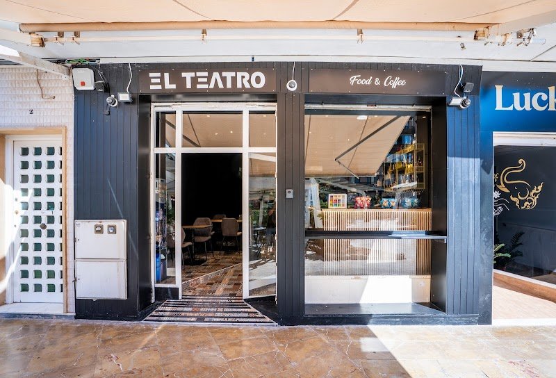 EL TEATRO - restaurante en Torrevieja, Alicante, España