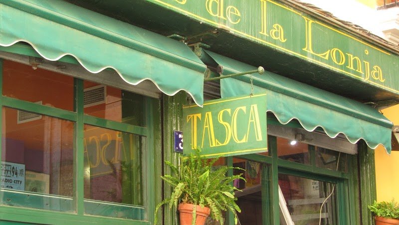 Escalones de la Lonja - restaurante en Valencia, Valencia, España